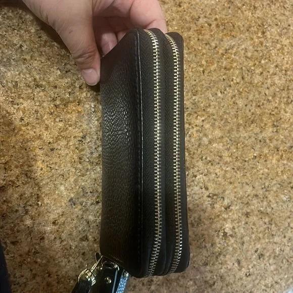 Anne Klein Wristlet Black Leather - Picture 4 of 8